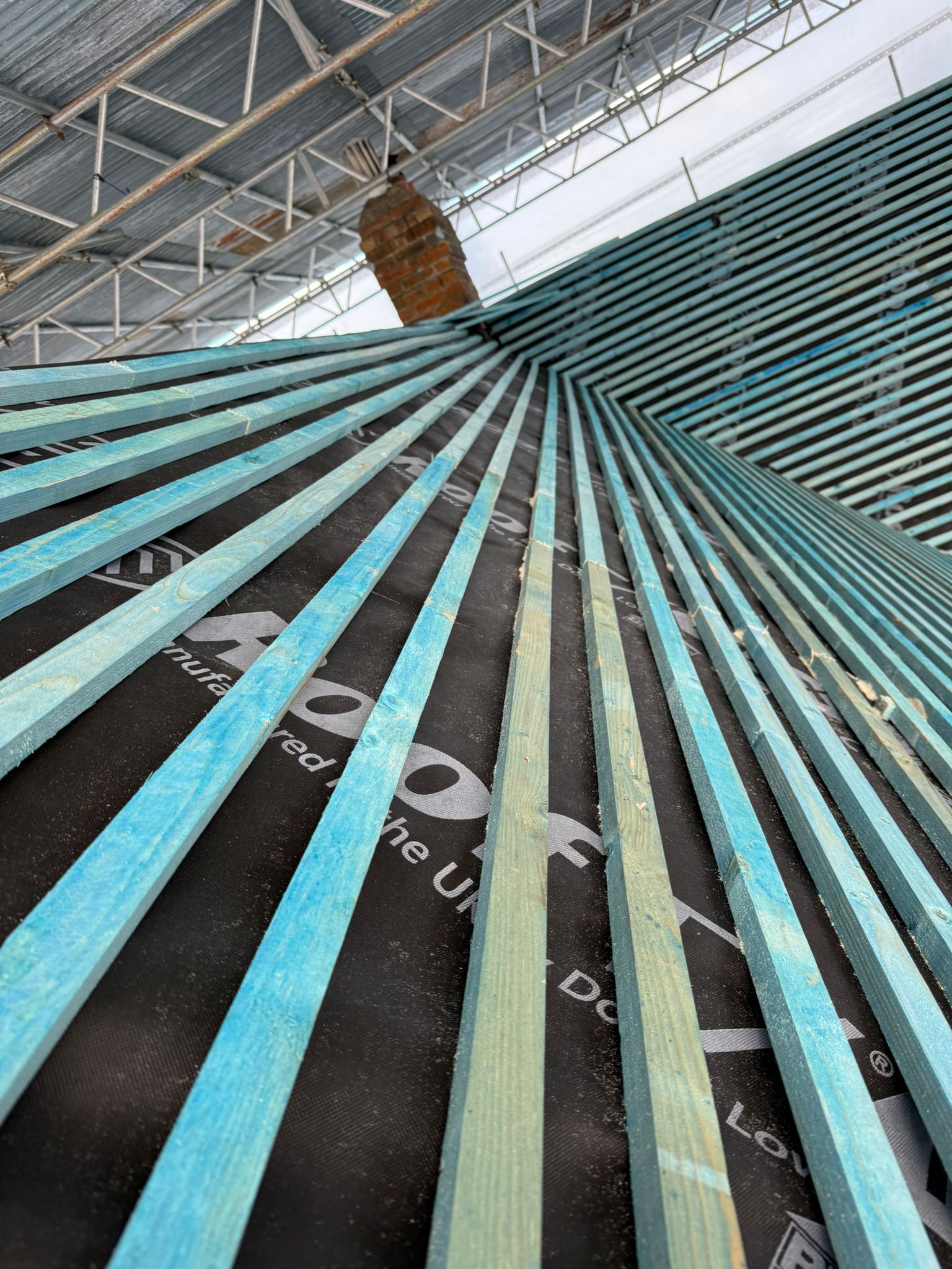 Roof membrane and batten installation